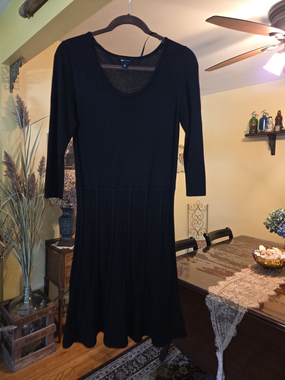 AB Studio Black Scoop-Neck Long Sleeve Knit Dress